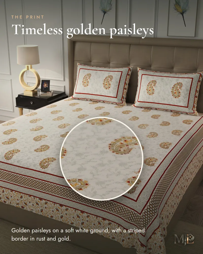 Golden Paisley Bedsheet: Print close-up